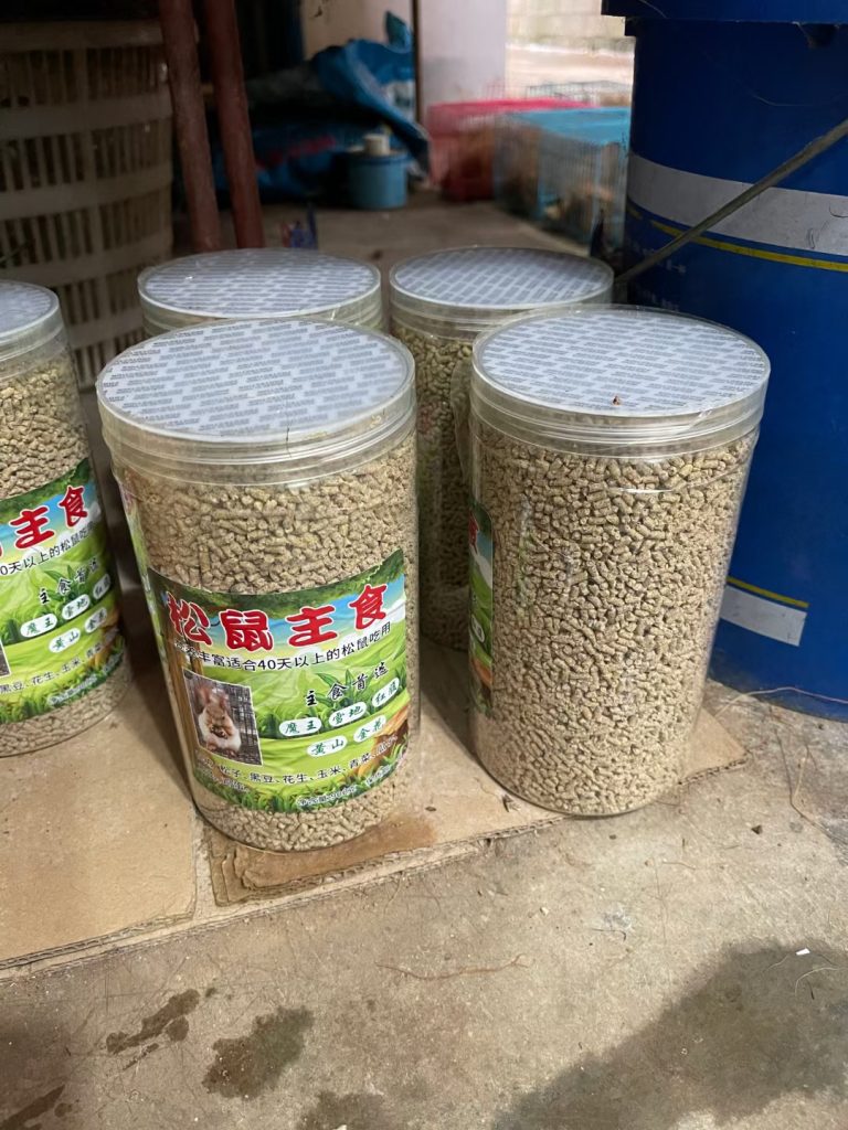 图片[1]-红腹松鼠专用鼠粮（预防缺钙瘫痪）-易客萌宠官网